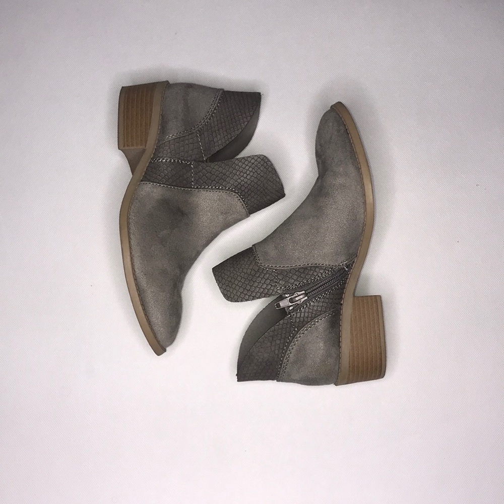 American Eagle Ankle Boots
